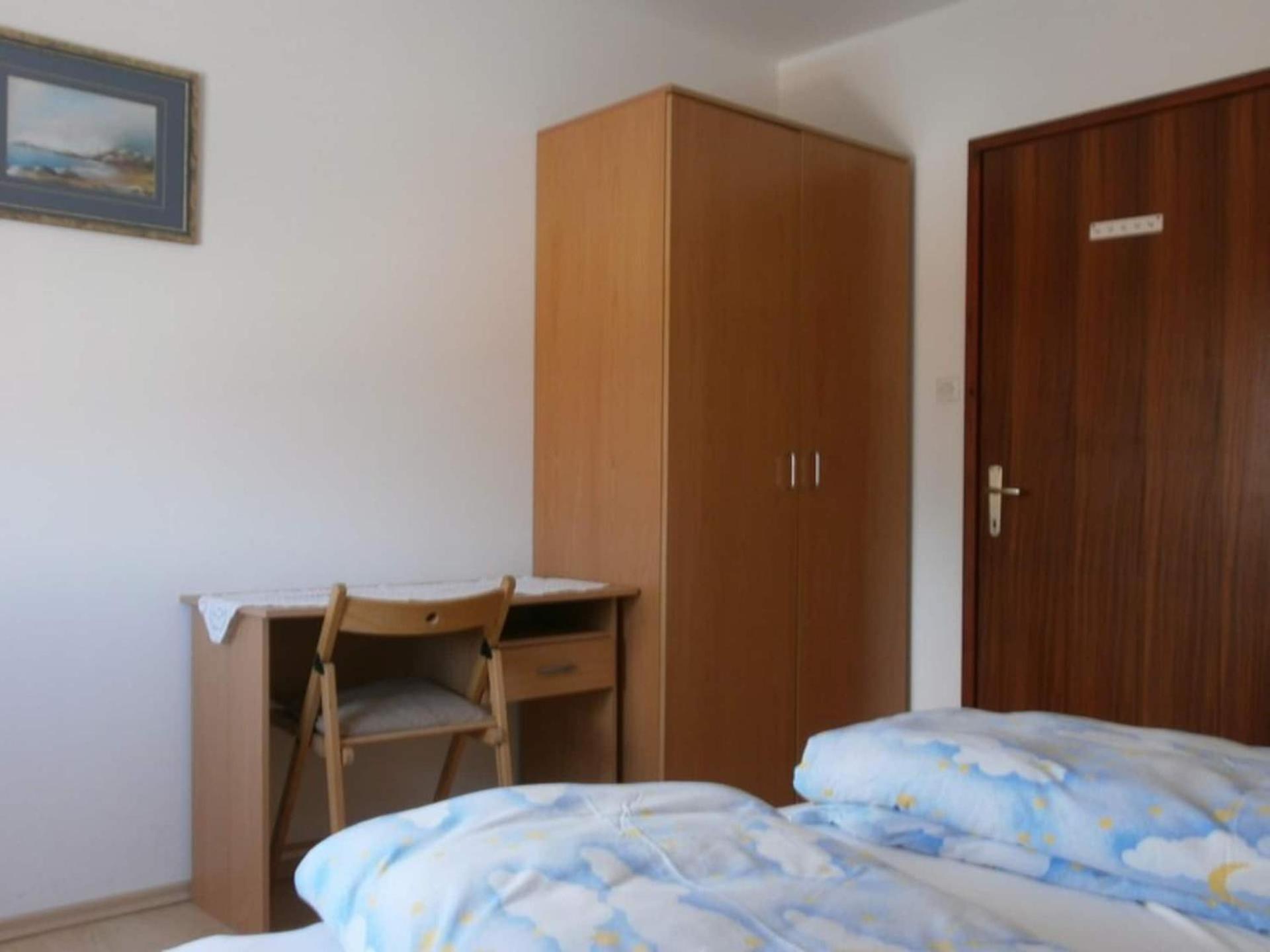 Family Apartments Viva Close To The Beach Krk Town Εξωτερικό φωτογραφία