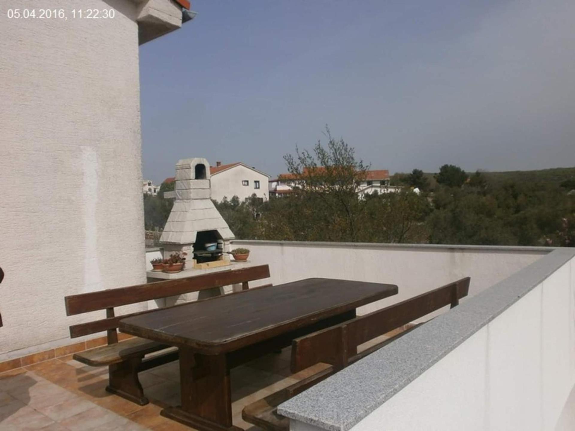 Family Apartments Viva Close To The Beach Krk Town Εξωτερικό φωτογραφία